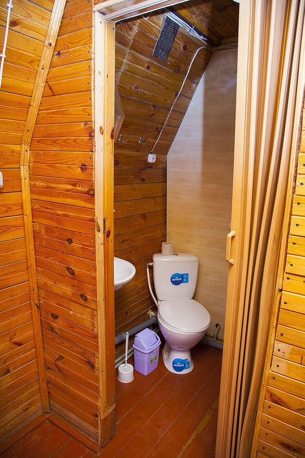 Номера В Деревянных Домиках Hotel Fontanka Luaran gambar